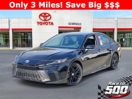 2026 Toyota Camry SE Sedan