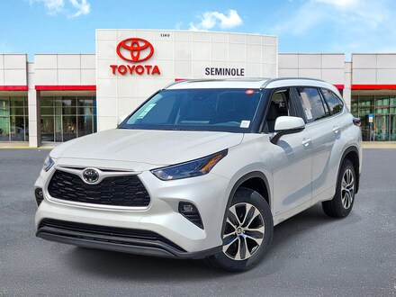 2026 Toyota Highlander Hybrid XLE SUV