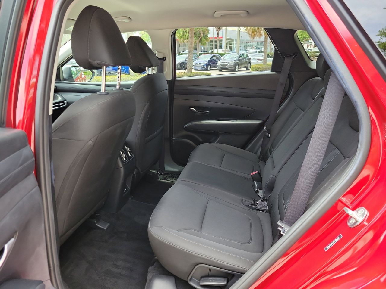 2025 Hyundai Tucson SEL - Photo 10