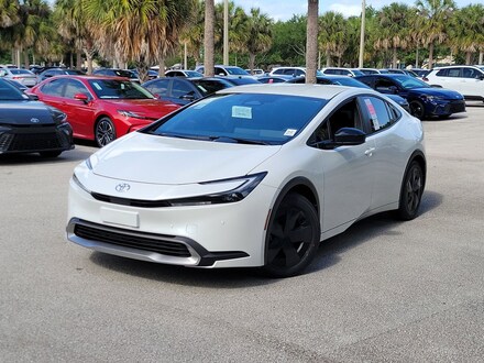 2026 Toyota Prius Plug-In Hybrid SE Hatchback