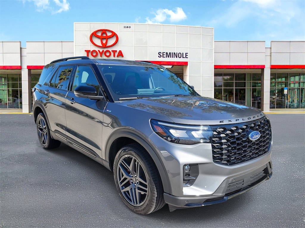 Used 2025 Ford Explorer ST-Line SUV