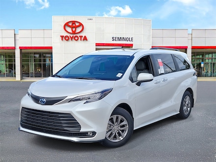 2025 Toyota Sienna XLE 7 Passenger Van Passenger Van