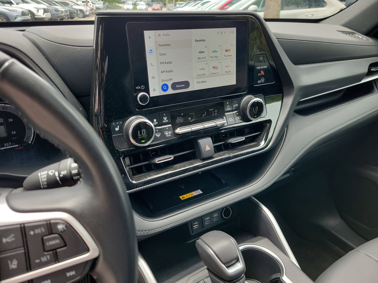 2025 Toyota Highlander XSE - Photo 25