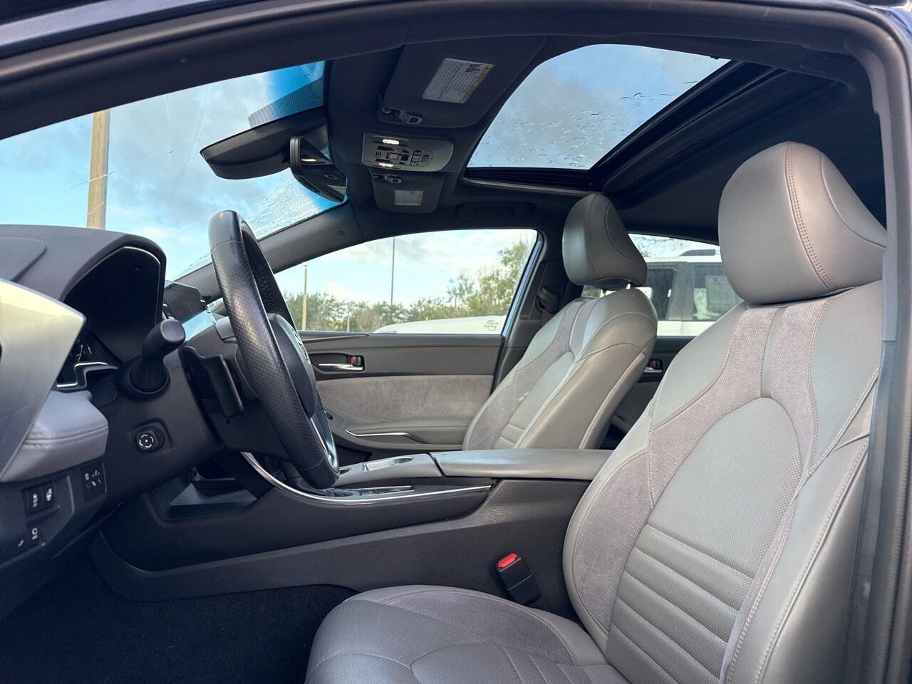 2020 Toyota Avalon Touring photo 4