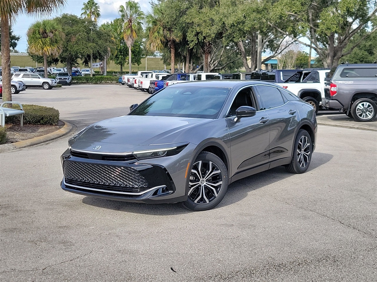 2026 Toyota Crown XLE's photo