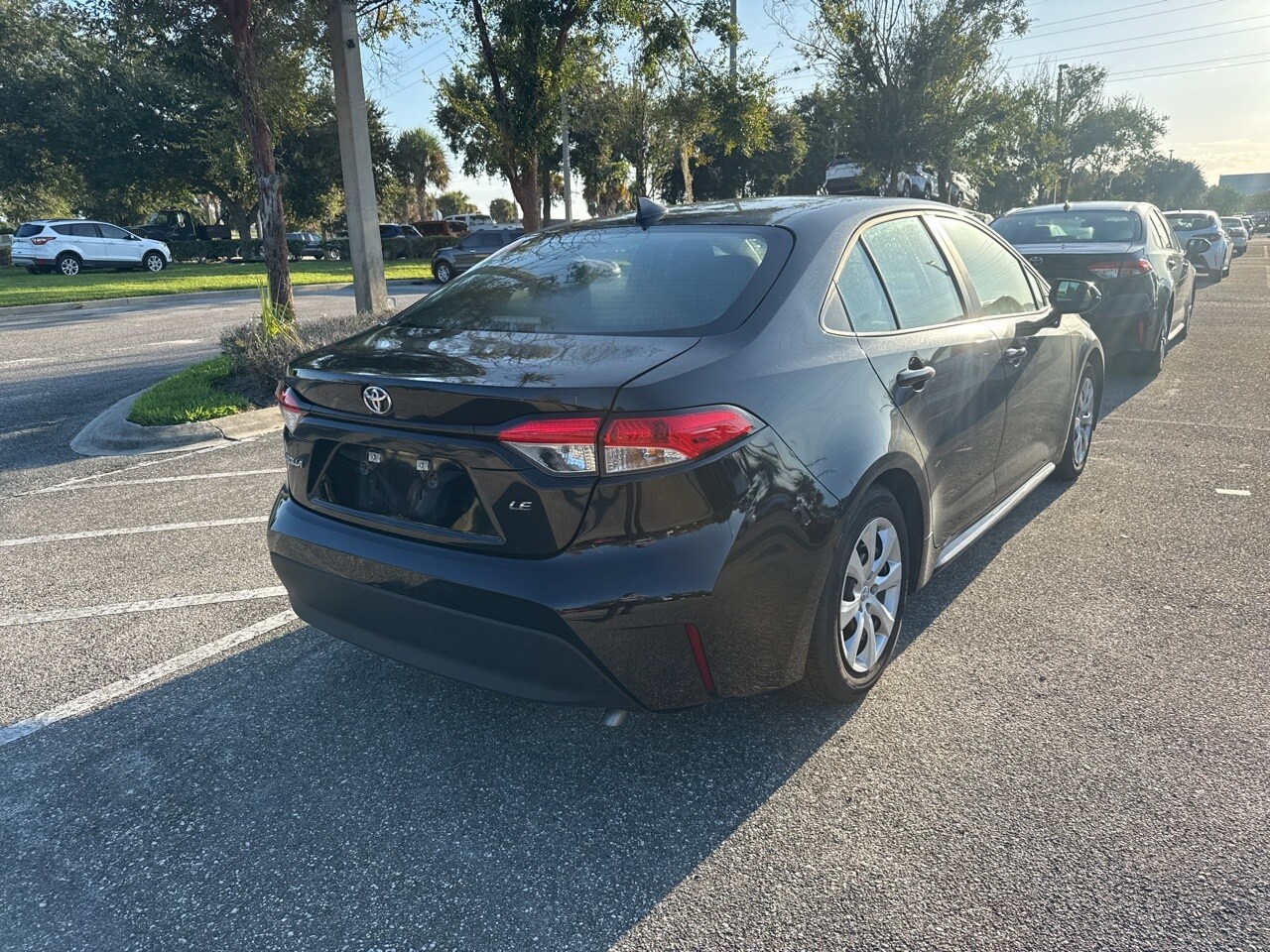 2024 Toyota Corolla LE photo 3