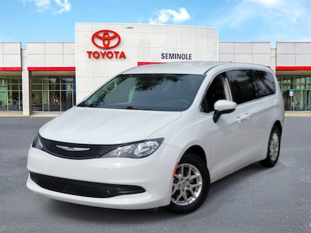 2023 Chrysler Voyager LX Minivan/Van