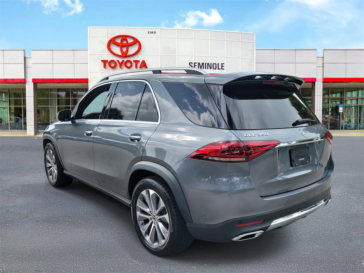 2021 Mercedes Benz GLE 350 photo 4