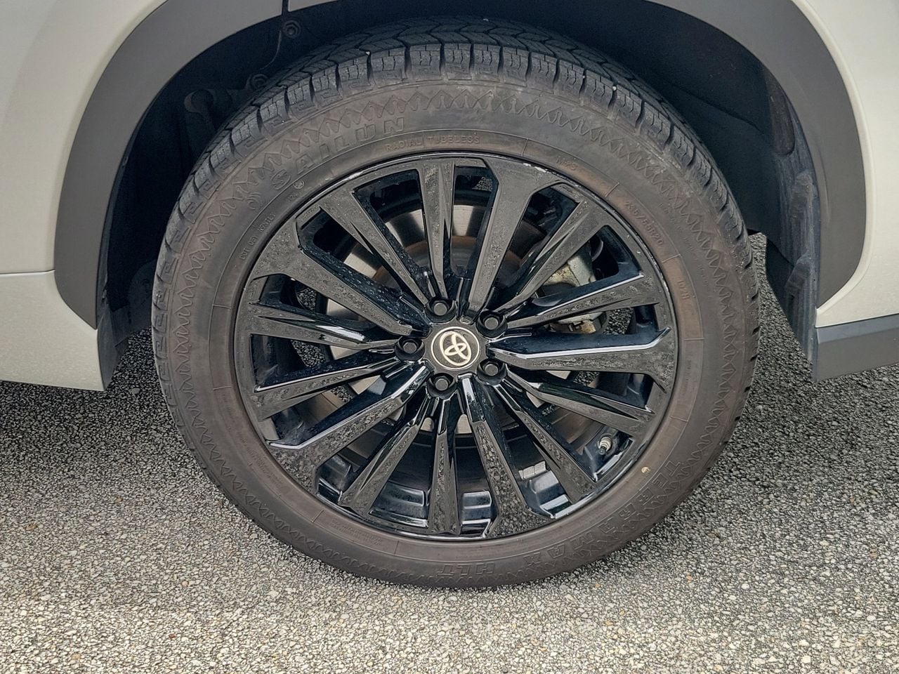 2025 Toyota Highlander XSE - Photo 5