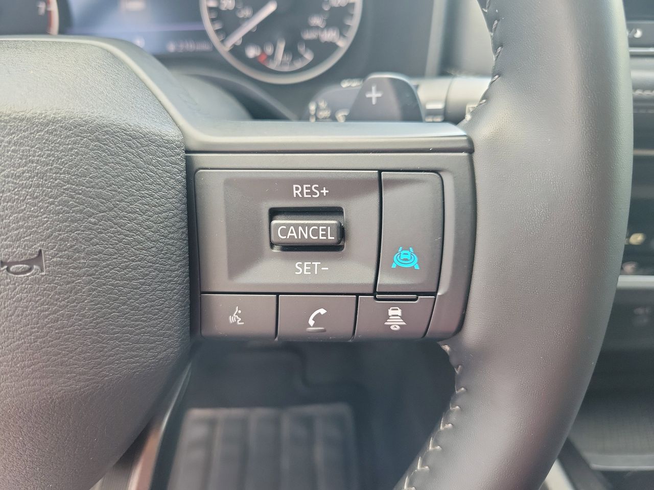 2025 Nissan Rogue SV - Photo 20