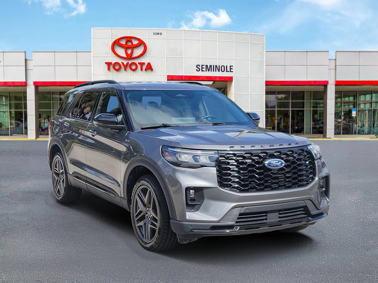 Used 2025 Ford Explorer ST-Line SUV