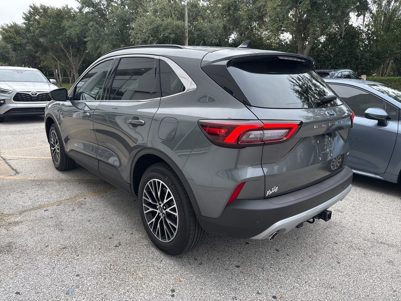 2025 Ford Escape Plug-In Hybrid Base photo 2