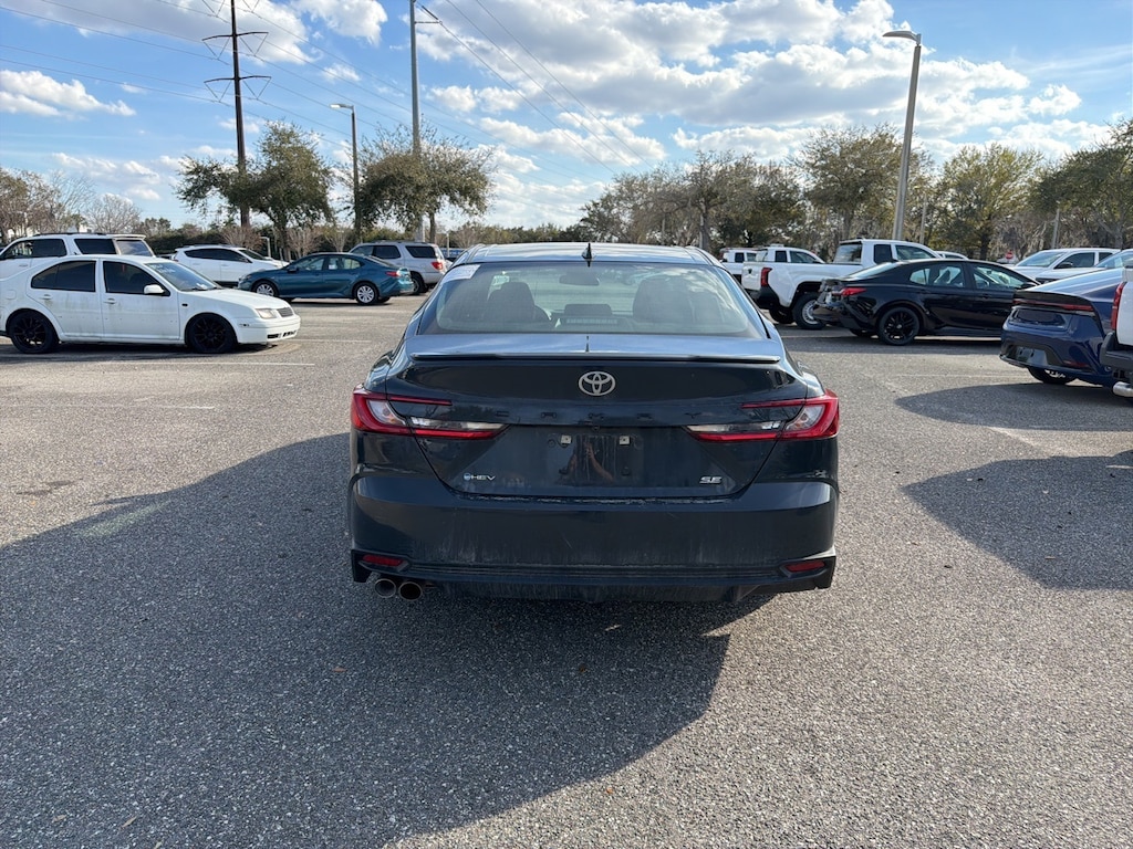 Used 2025 Toyota Camry SE Sedan