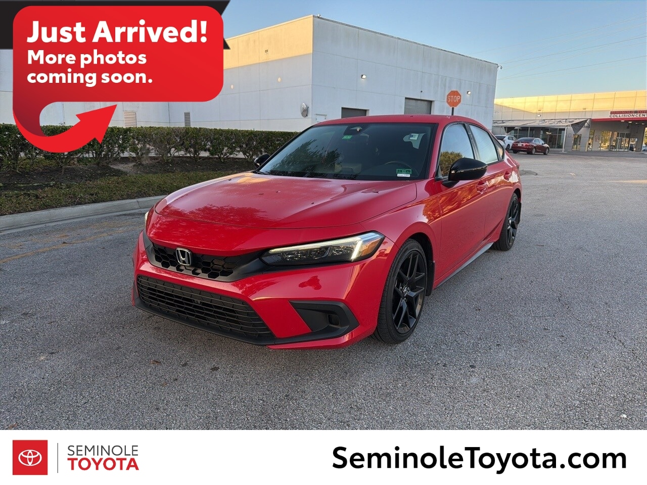 2023 Honda Civic Hatchback Sport's photo