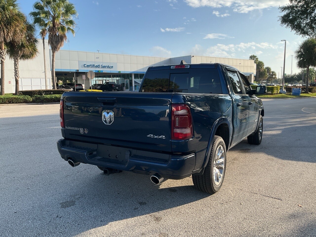 2022 Ram 1500 Laramie photo 3