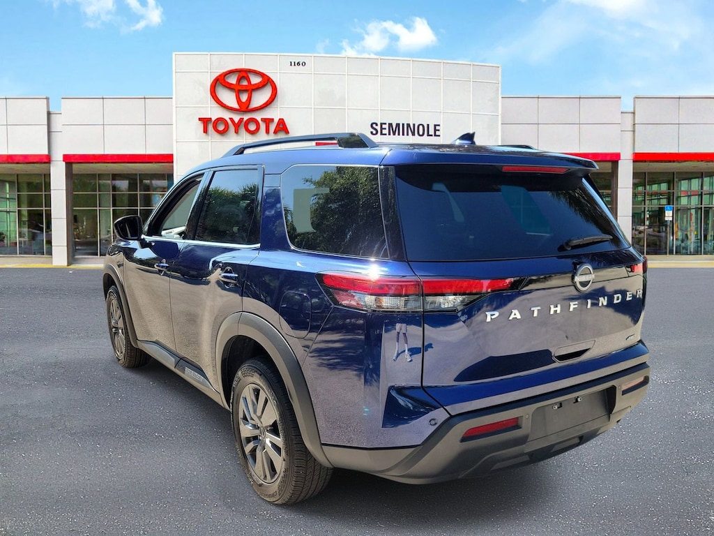 Used 2025 Nissan Pathfinder SV SUV