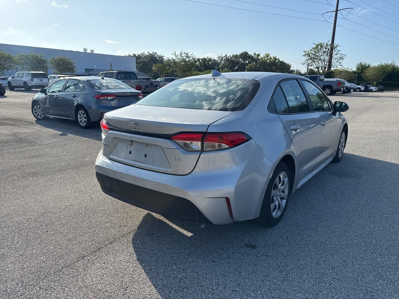 2024 Toyota Corolla LE photo 3