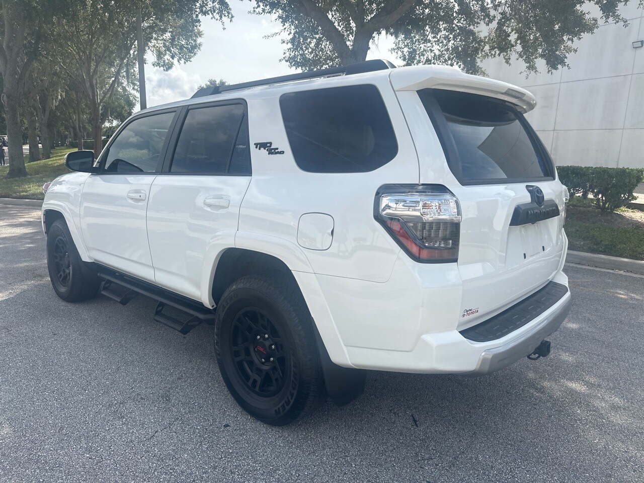 2021 Toyota 4Runner TRD Off-Road Premium photo 2