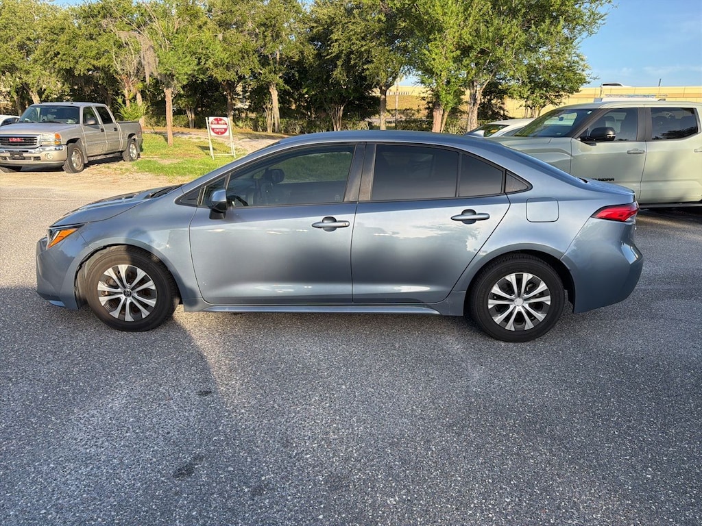 Used 2022 Toyota Corolla Hybrid LE Sedan