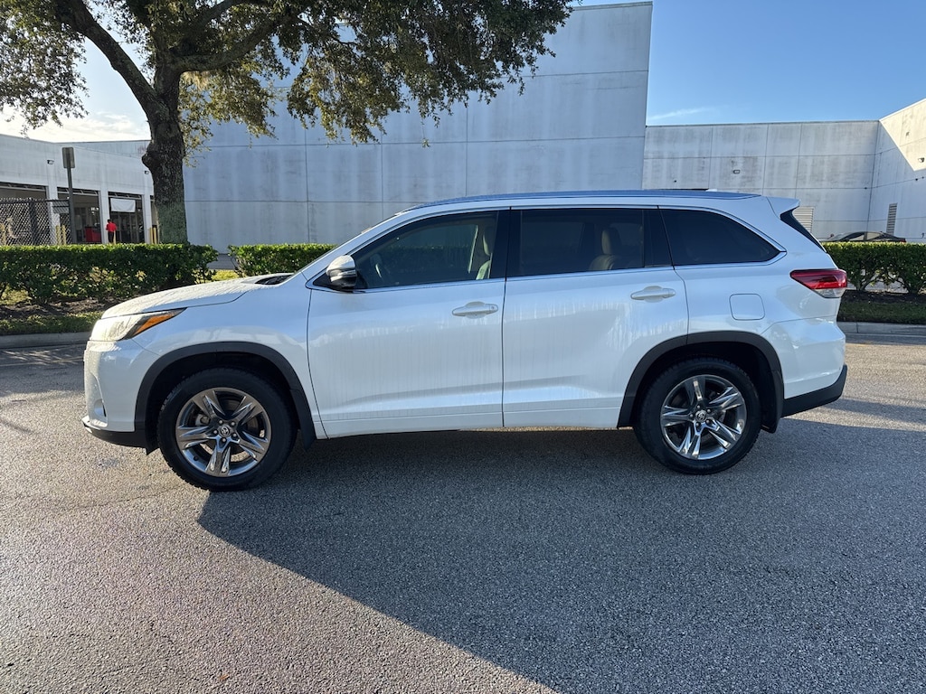 Used 2019 Toyota Highlander Limited Platinum SUV