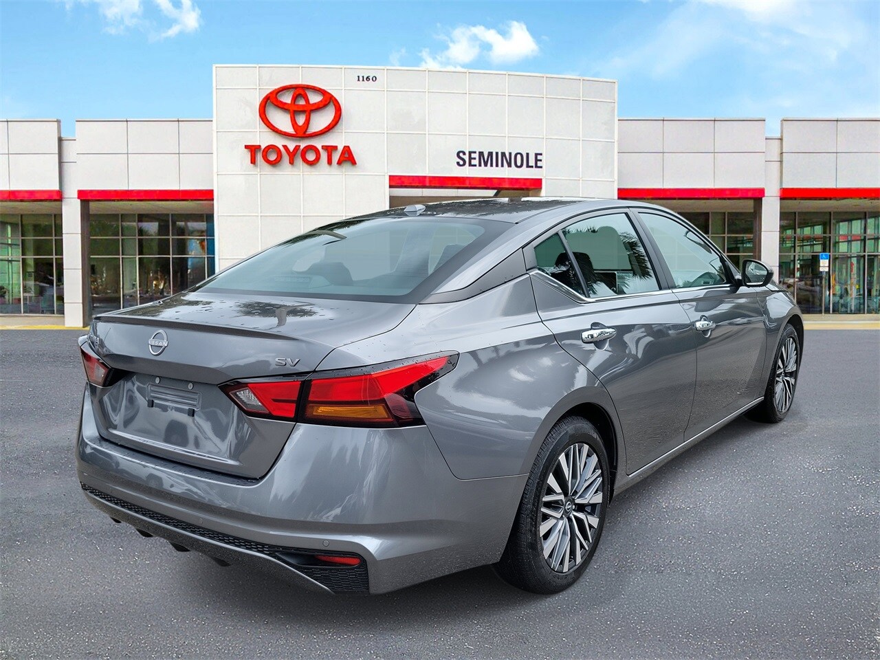 2024 Nissan Altima 2.5 SV photo 3