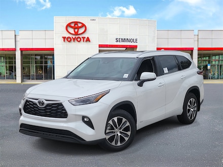 2025 Toyota Highlander Hybrid XLE SUV
