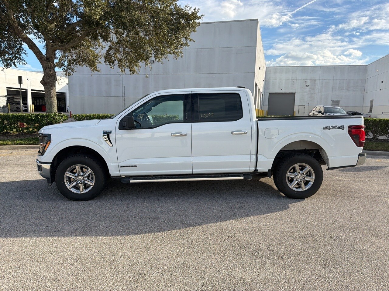 2024 Ford F-150 XLT photo 2
