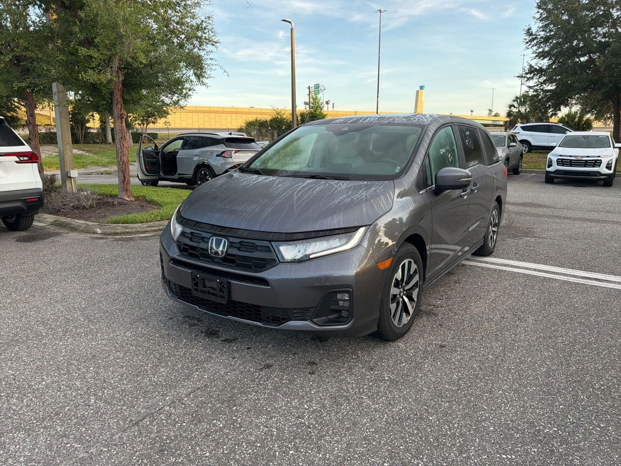 2025 Honda Odyssey EX-L's photo