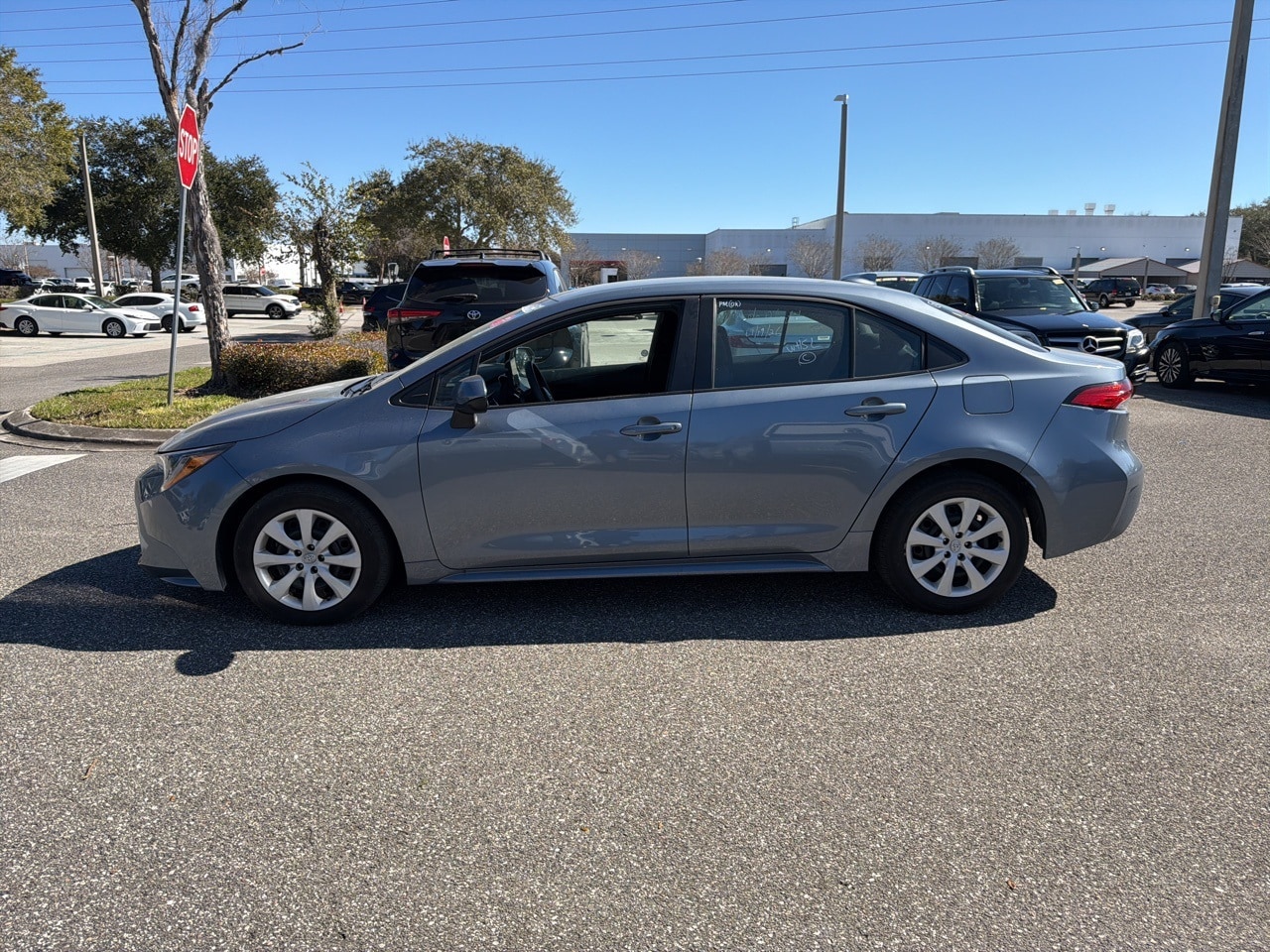 Used 2024 Toyota Corolla LE with VIN 5YFB4MDE6RP195759 for sale in Kansas City