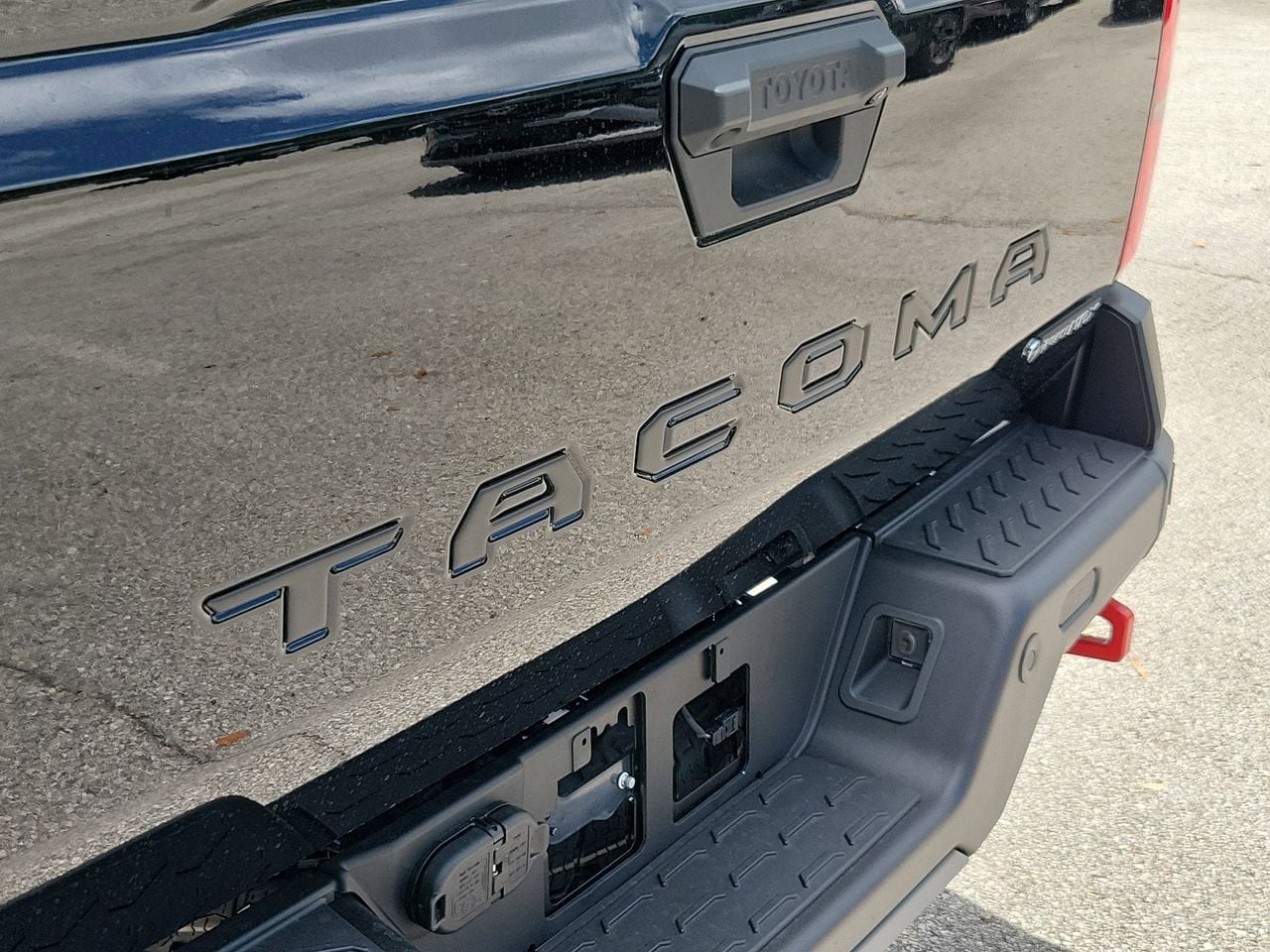 2026 Toyota Tacoma Trailhunter - Photo 6