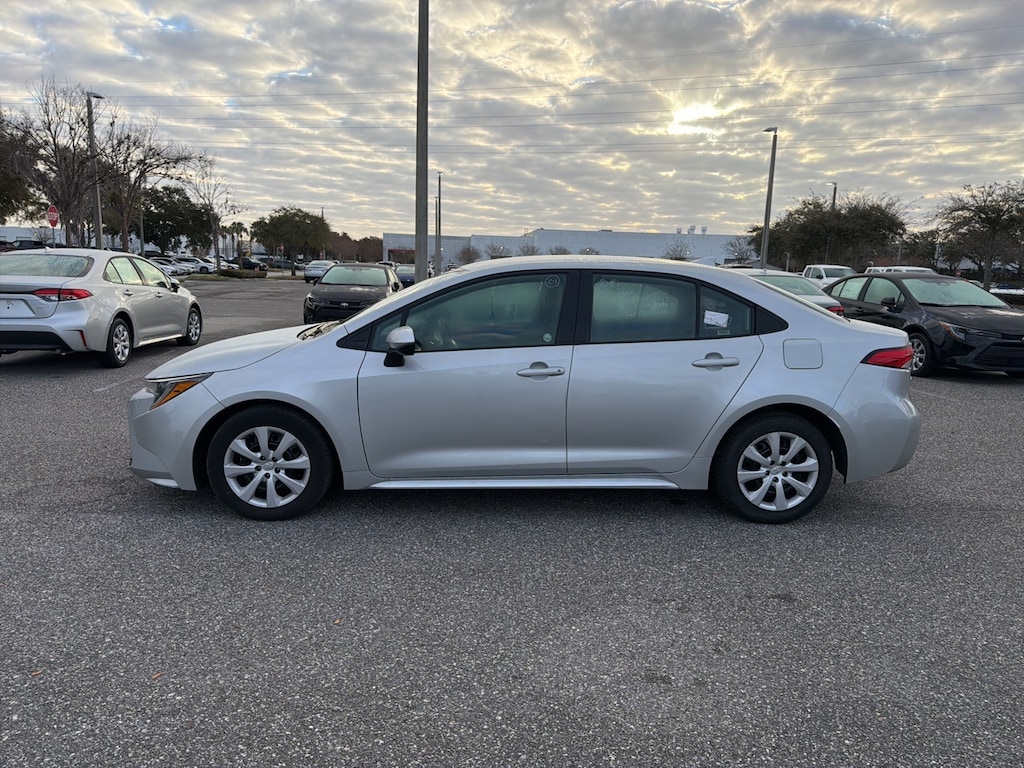 Used 2024 Toyota Corolla LE Sedan