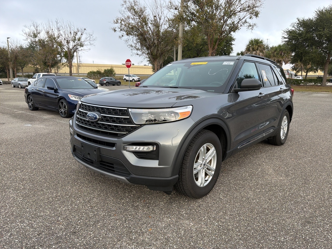 2024 Ford Explorer XLT's photo