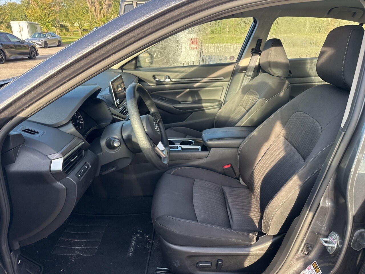 2024 Nissan Altima 2.5 SV photo 4
