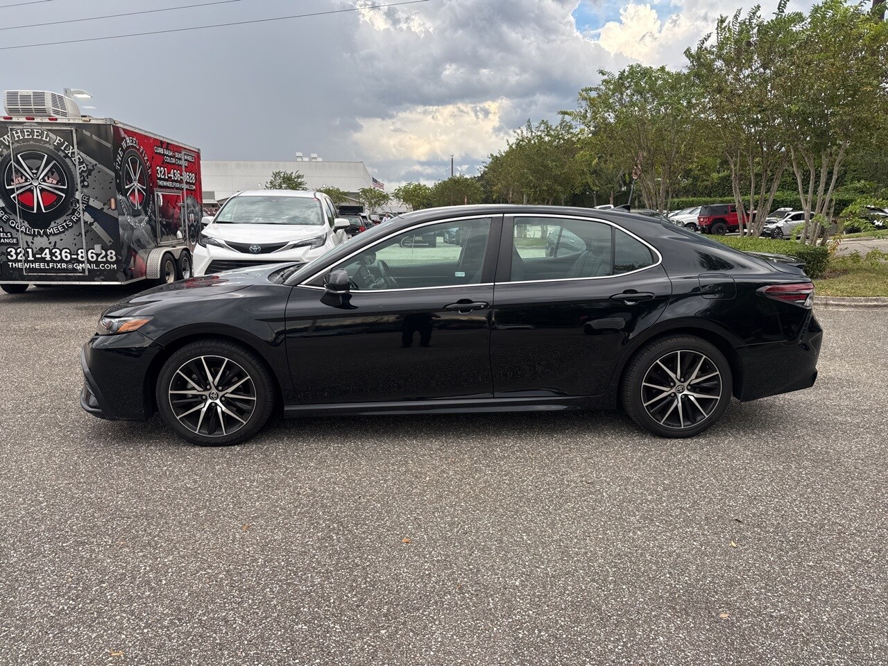 2023 Toyota Camry SE photo 2