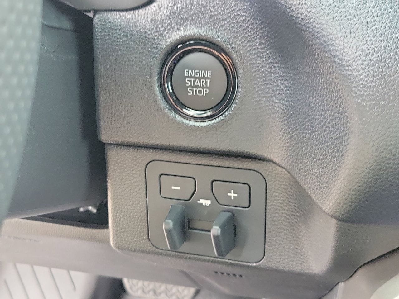 2026 Toyota Tundra SR5 - Photo 28