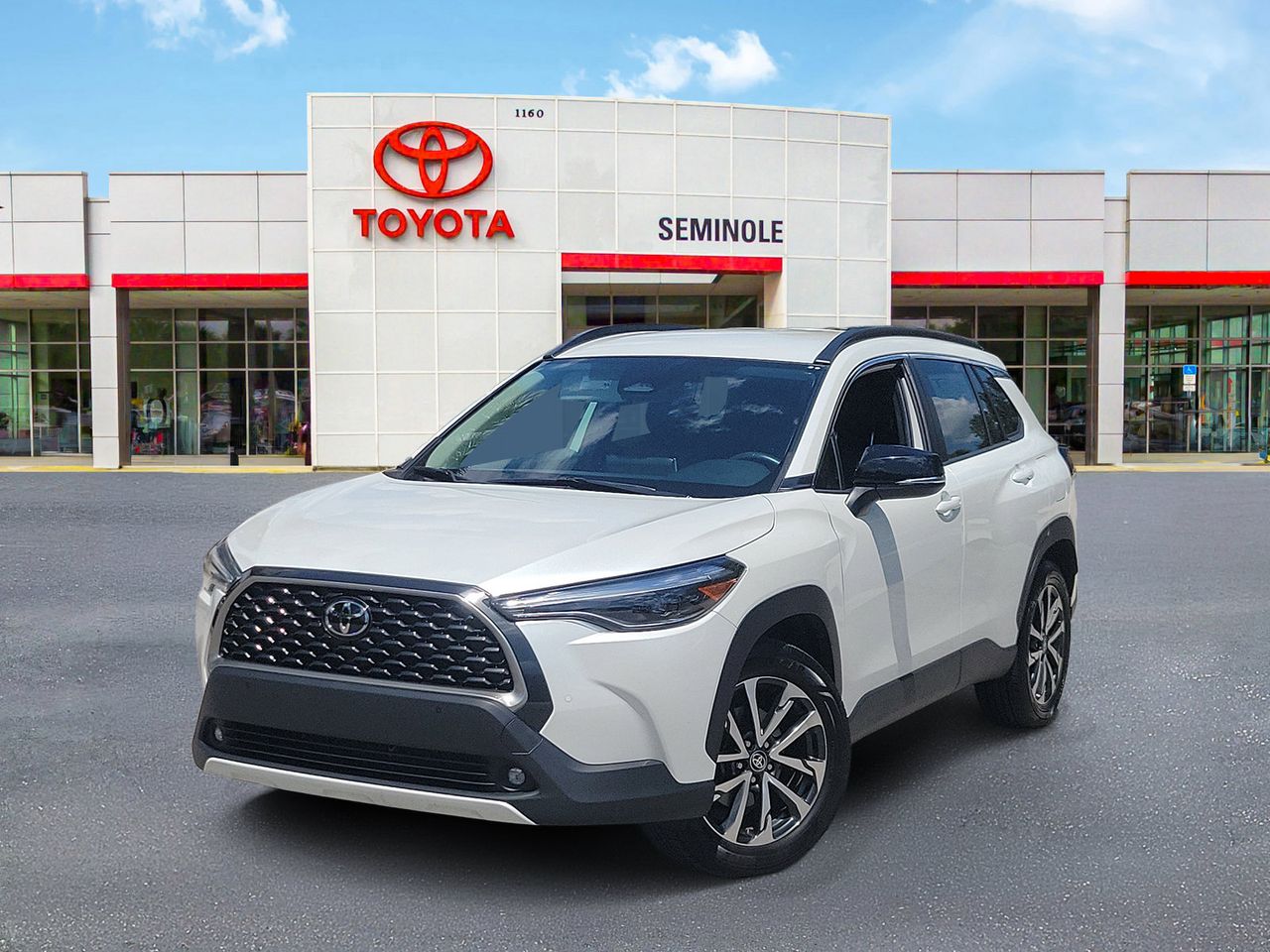 2025 Toyota Corolla Cross XLE - Photo 1