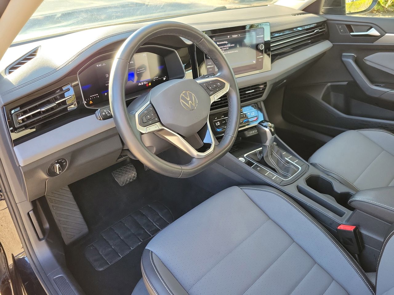 2025 Volkswagen Jetta SE - Photo 15