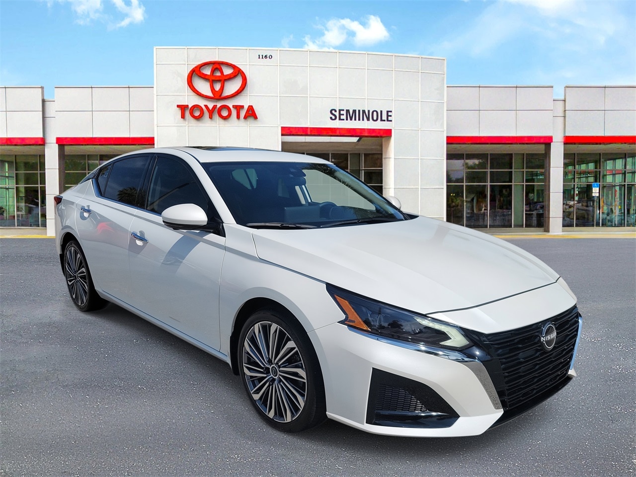 Used 2024 Nissan Altima SL with VIN 1N4BL4EVXRN311453 for sale in Sanford, FL