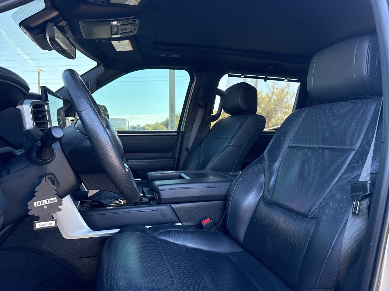 2023 Toyota Tundra Platinum photo 4