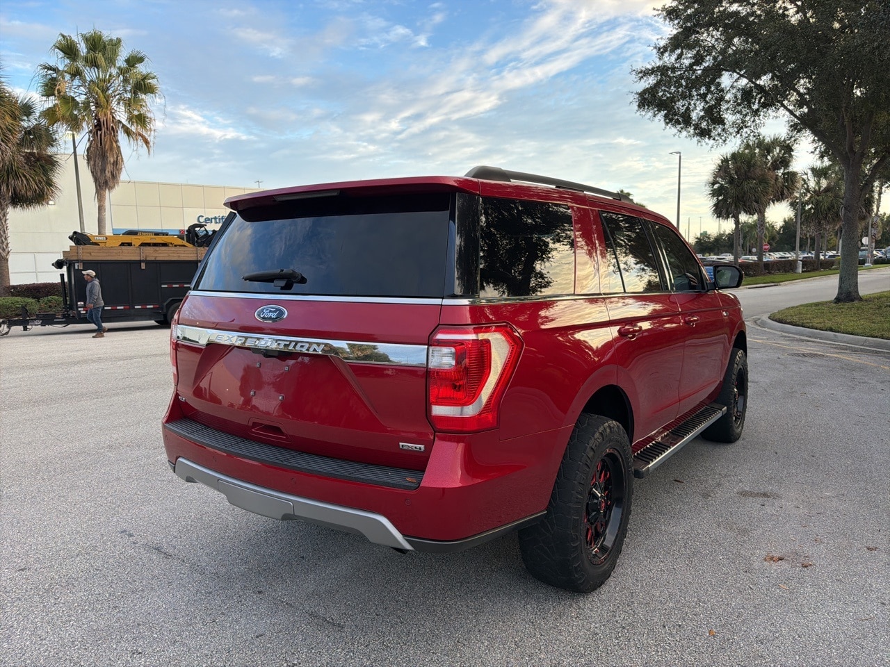 2021 Ford Expedition XLT photo 2