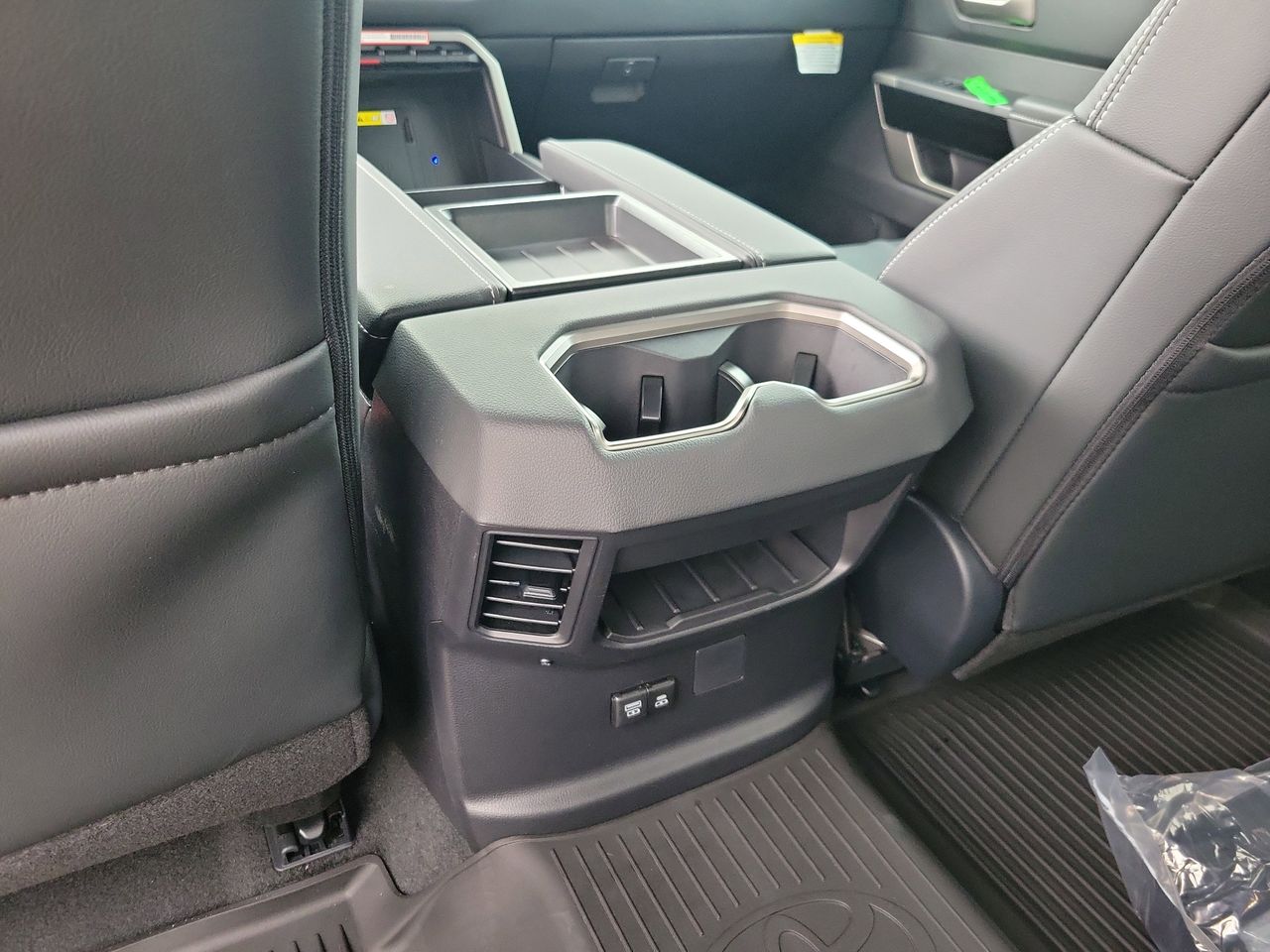 2026 Toyota Tundra Limited - Photo 12