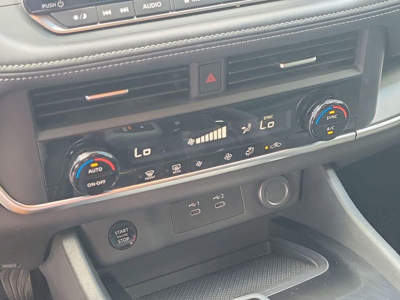 2025 Nissan Rogue SV - Photo 26