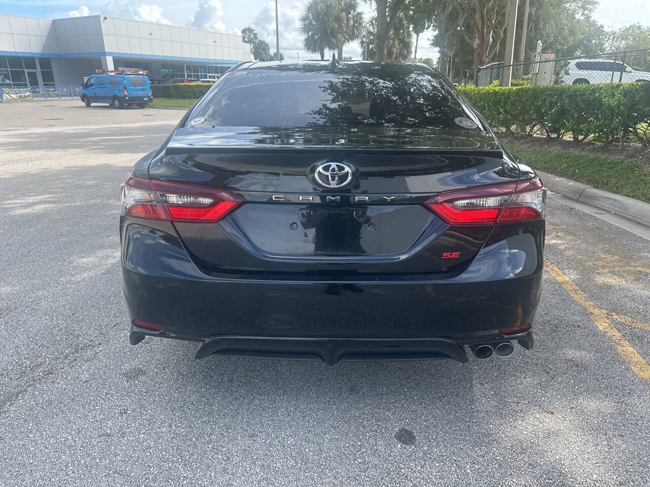 2024 Toyota Camry SE photo 3