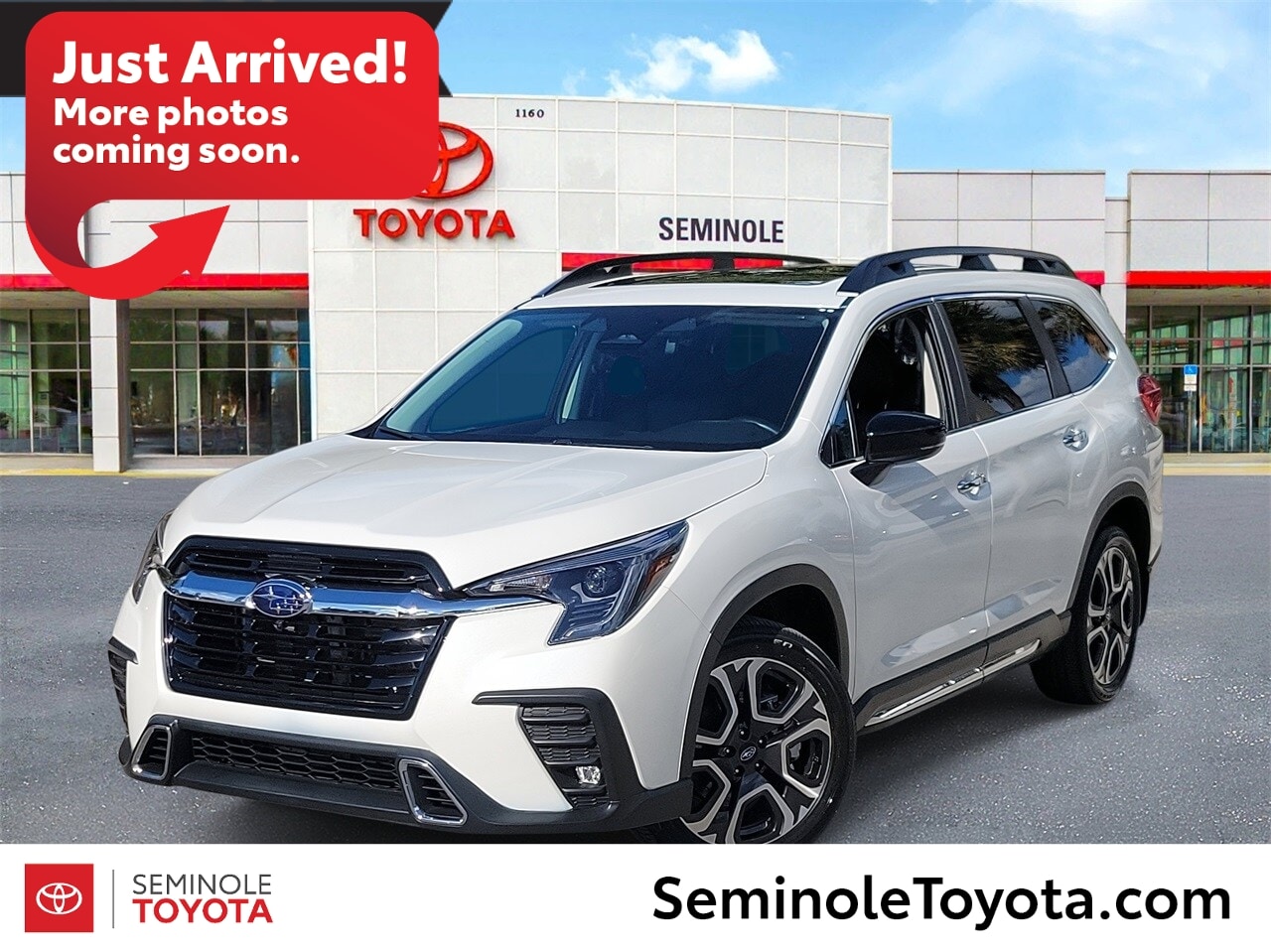 2024 Subaru Ascent Touring's photo