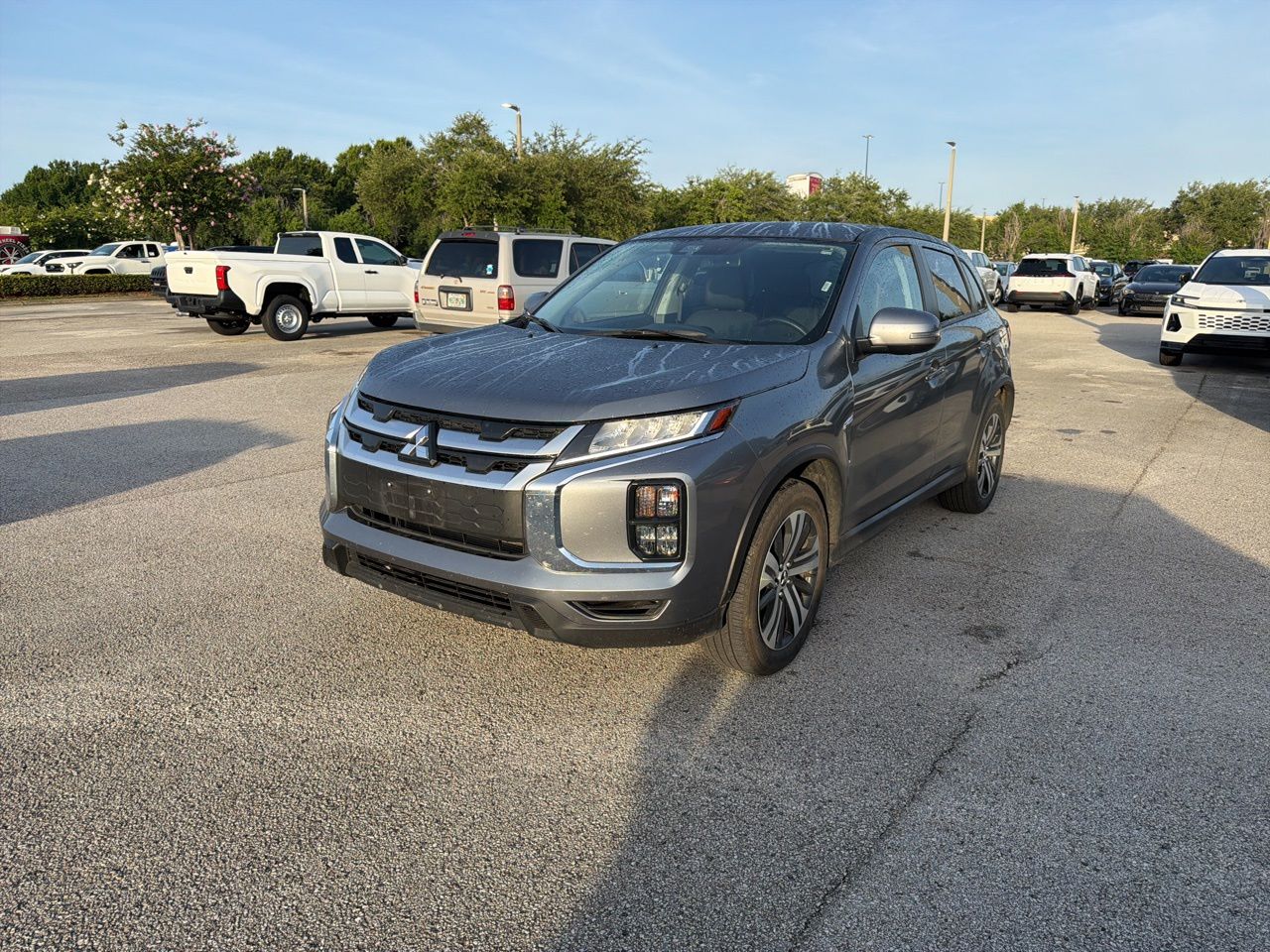 2025 Mitsubishi Outlander Sport 2.0 SE AWC CVT's photo