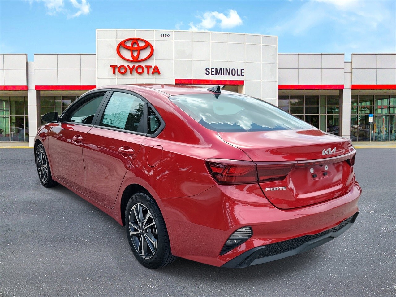 2024 Kia Forte LXS photo 4