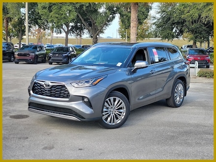2026 Toyota Highlander Platinum SUV