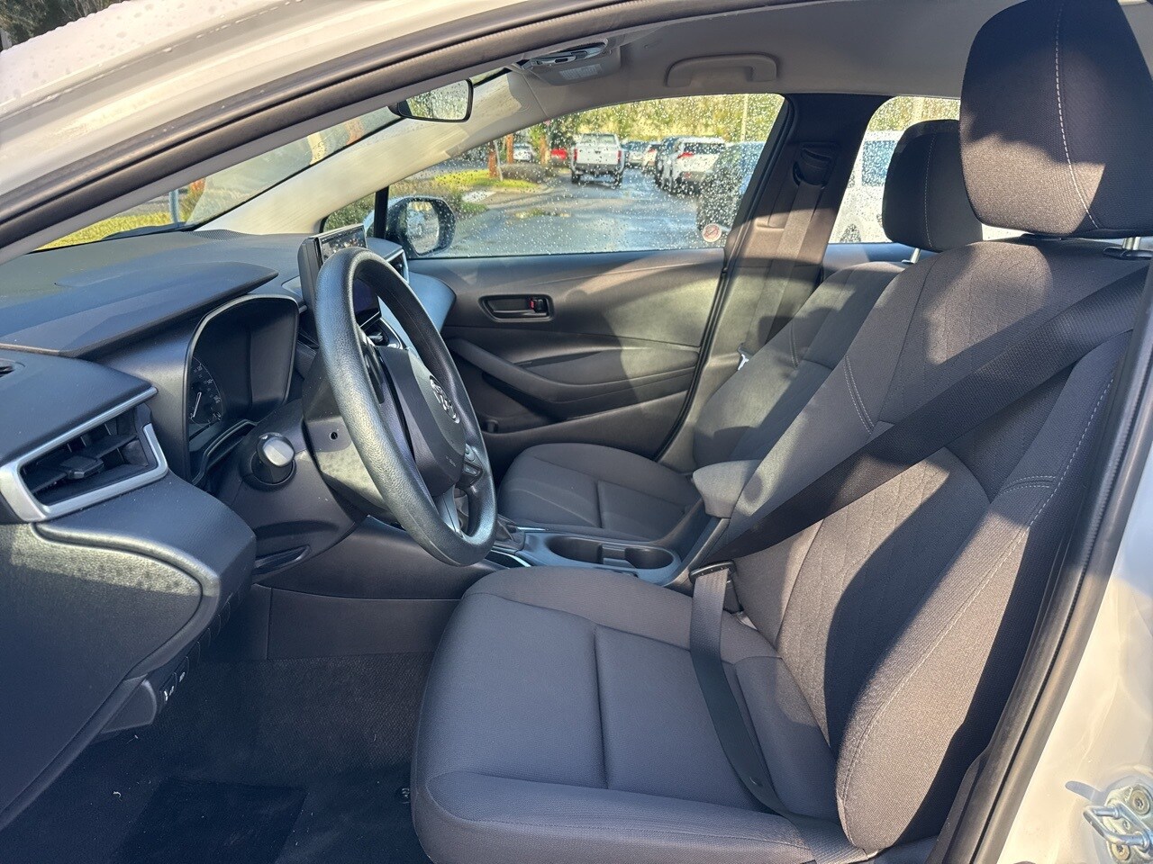 2024 Toyota Corolla LE photo 4