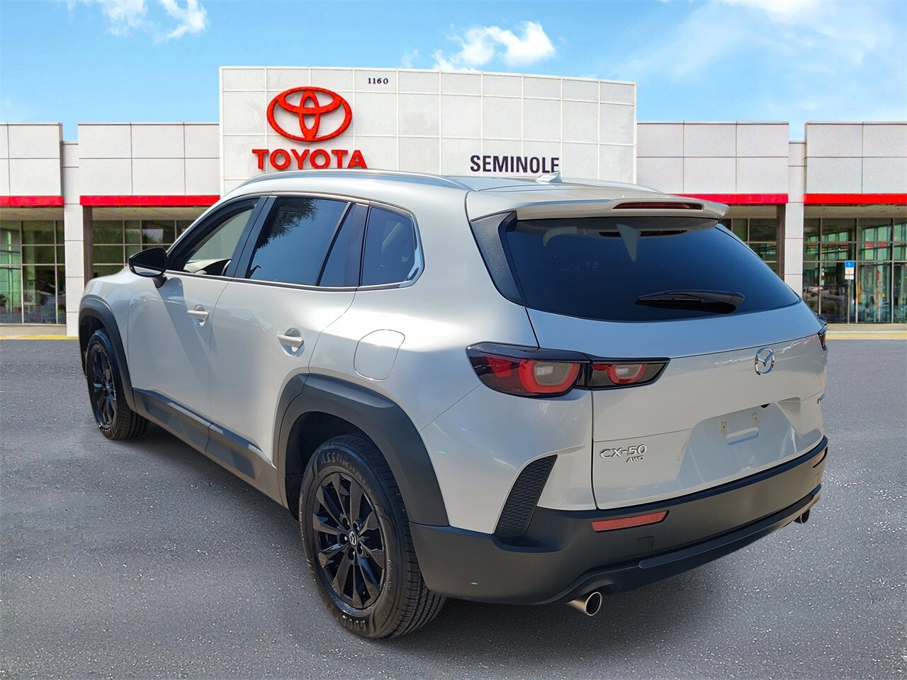 2025 Mazda CX-50 2.5 S Premium photo 4