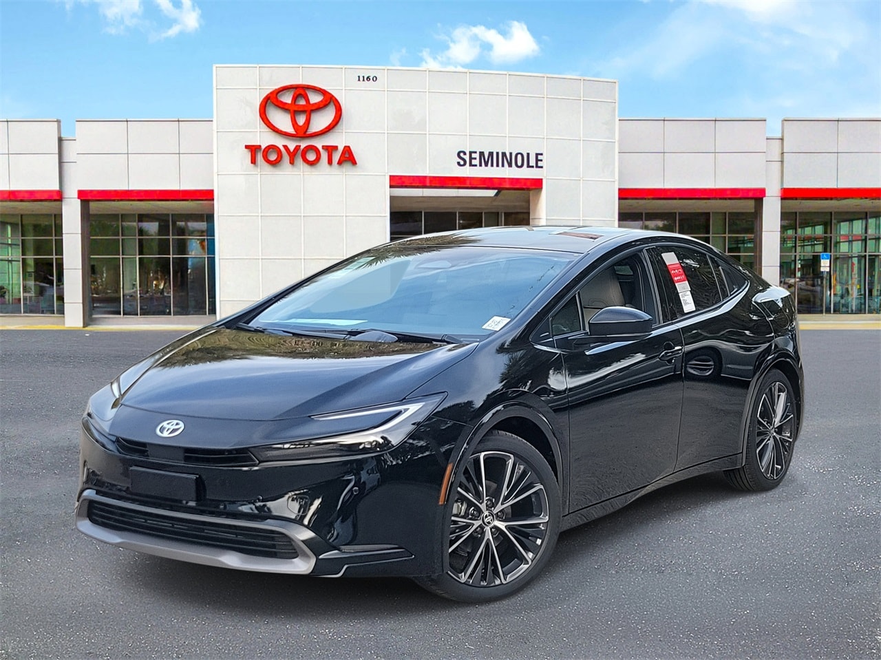 2026 Toyota Prius XLE's photo
